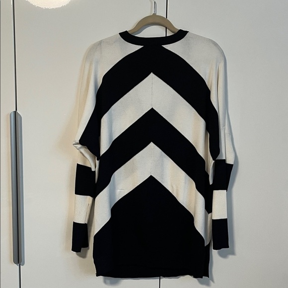 VERVE AMI Black and White Chevron Long Cardigan Tapered Sleeve, Size L - Picture 7 of 10